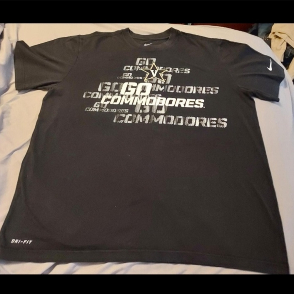 Nike Dry Fit Black Vanderbulit Commodores Graphic Tee Men's Size XL